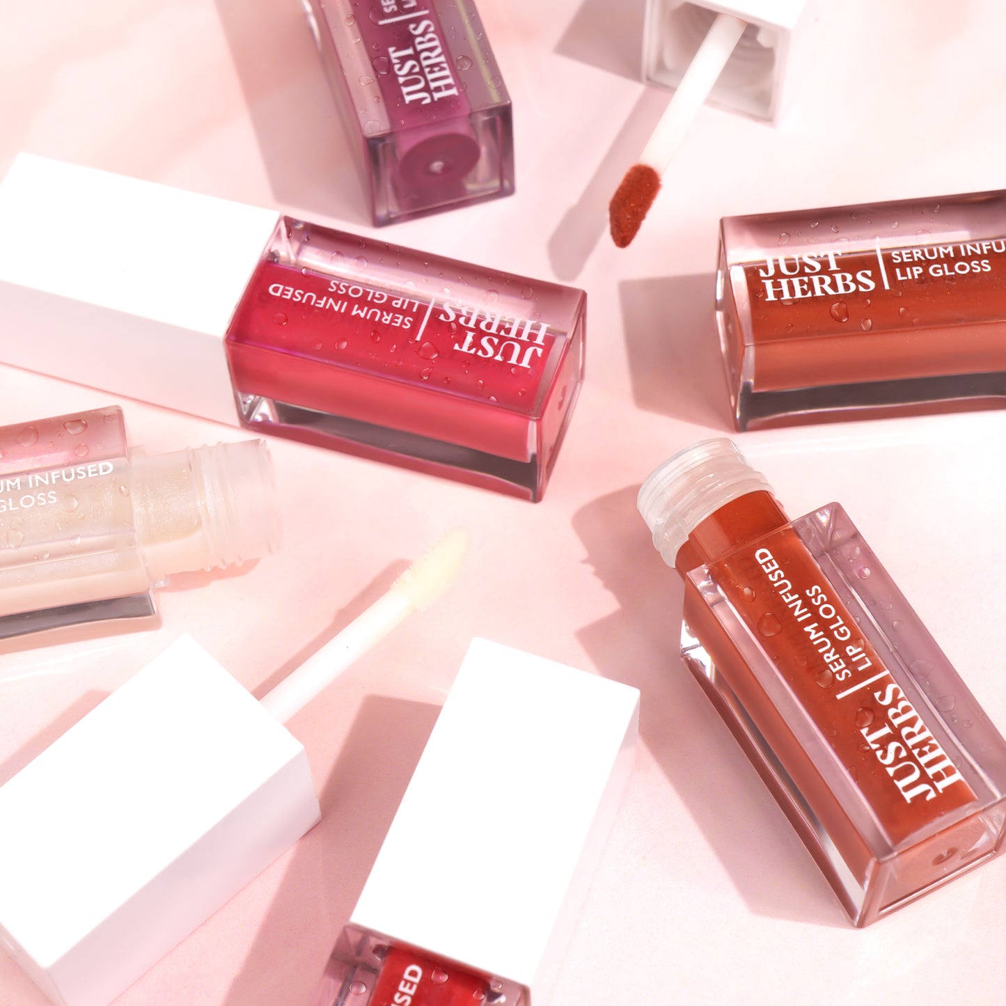 Serum-infused Lip Gloss with Mango Butter and Jojoba Oil